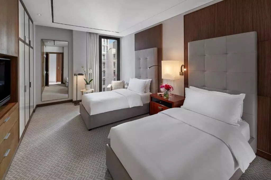 Mandarin Oriental